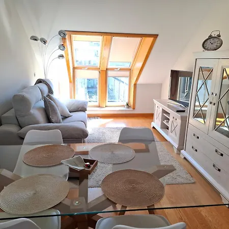 Happy Home, Centro De *