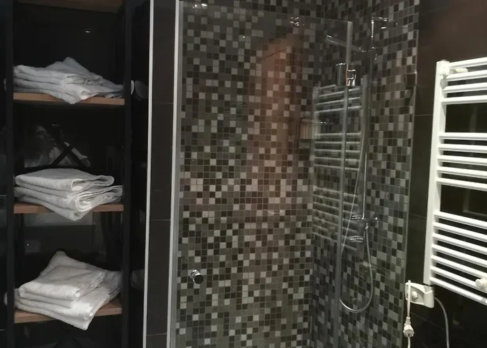 Happy Home, Centro De * Vigo